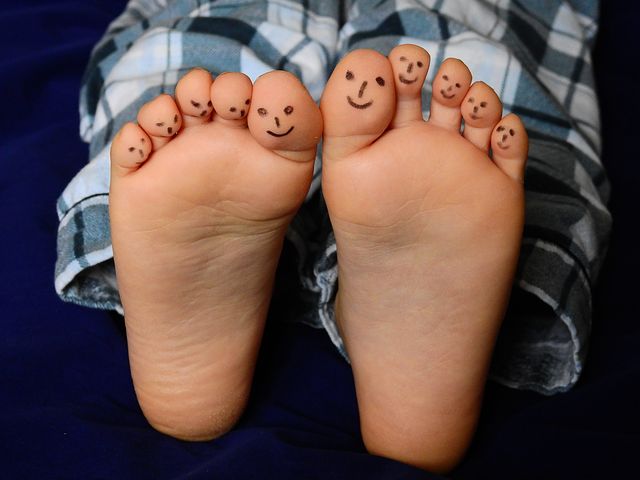 Oh, My Feet! | Positive Encouraging K-LOVE