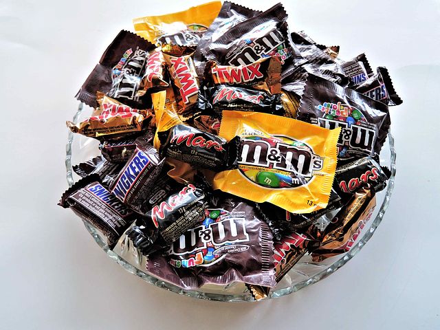 full m&m candies in a bowl