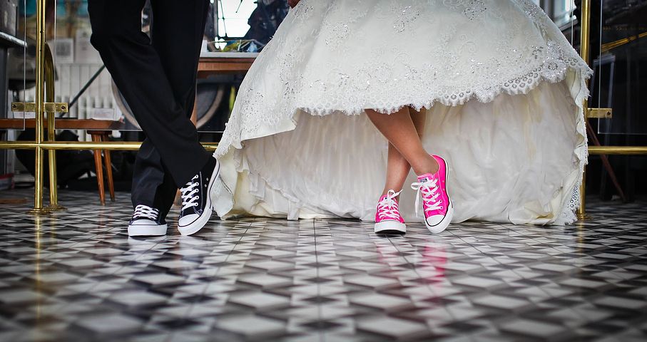 Groom and Bride in Converse shoes 