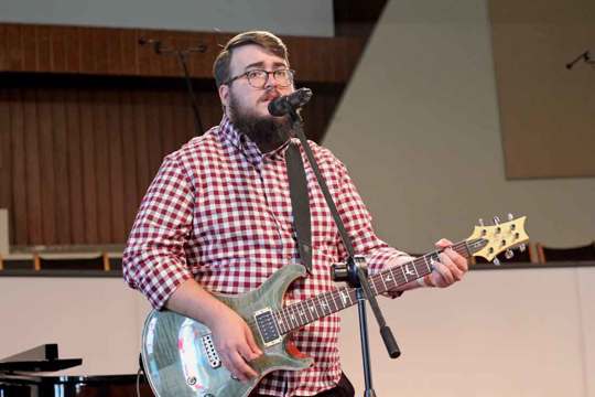 Cody Barnhart is director of music and ministry at First Baptist Church in Alcoa, Tennessee