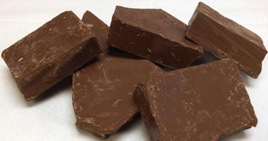 unmarked chocolate broken into chunks