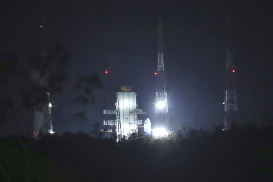 India Stops Launch Of Moon Rocket