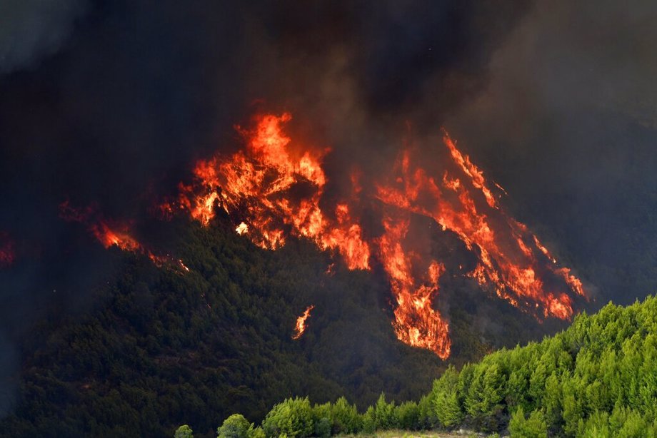 Wildfires Threaten Birthplace Of Olympics In Greece | Positive ...