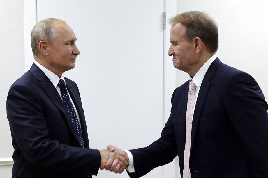 Ukraine Detains Fugitive Oligarch Viktor Medvedchuk - Putin Is Godfather To  Medvedchuk's Youngest Daughter | Positive Encouraging K-LOVE