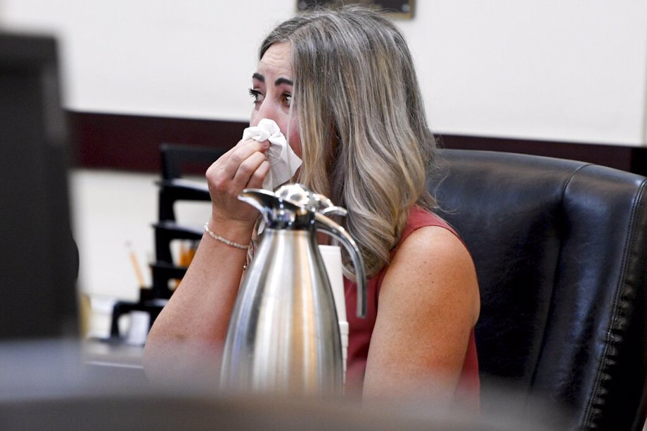 RaDonda Vaught reacts to victim impact statements during her sentencing in Nashville, Tenn.