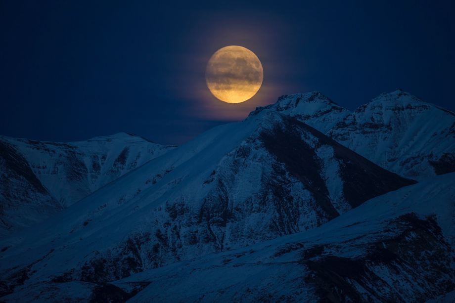 Cold moon