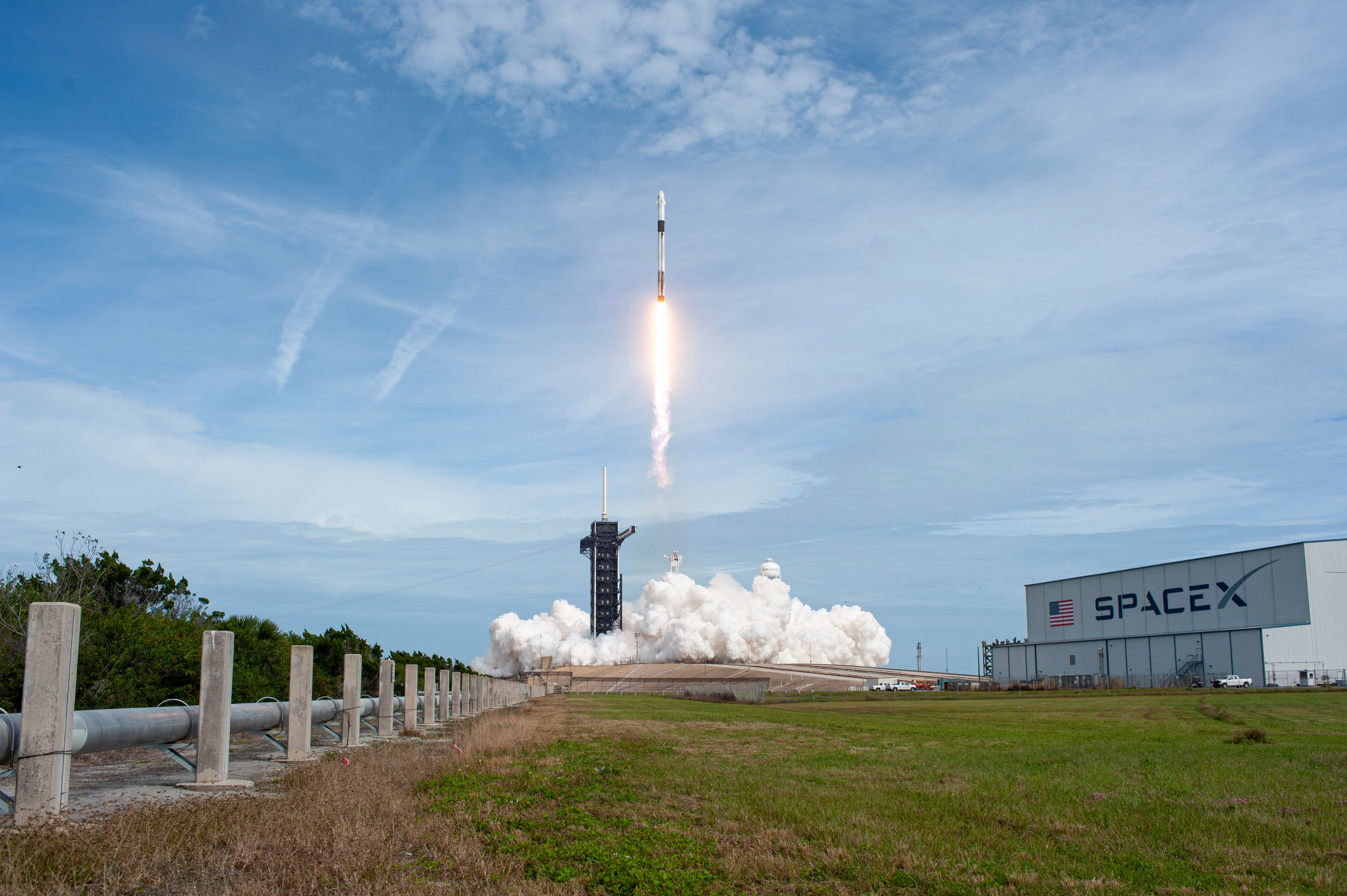 NASA Bringing Astronaut Launches Back To America, Aiming For Moon By