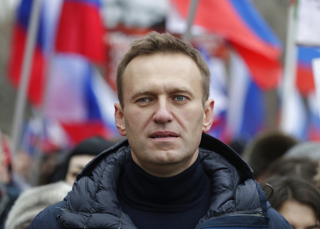 Putin Rival Navalny Sentenced To 9 Years In Prison By Russian Court ...