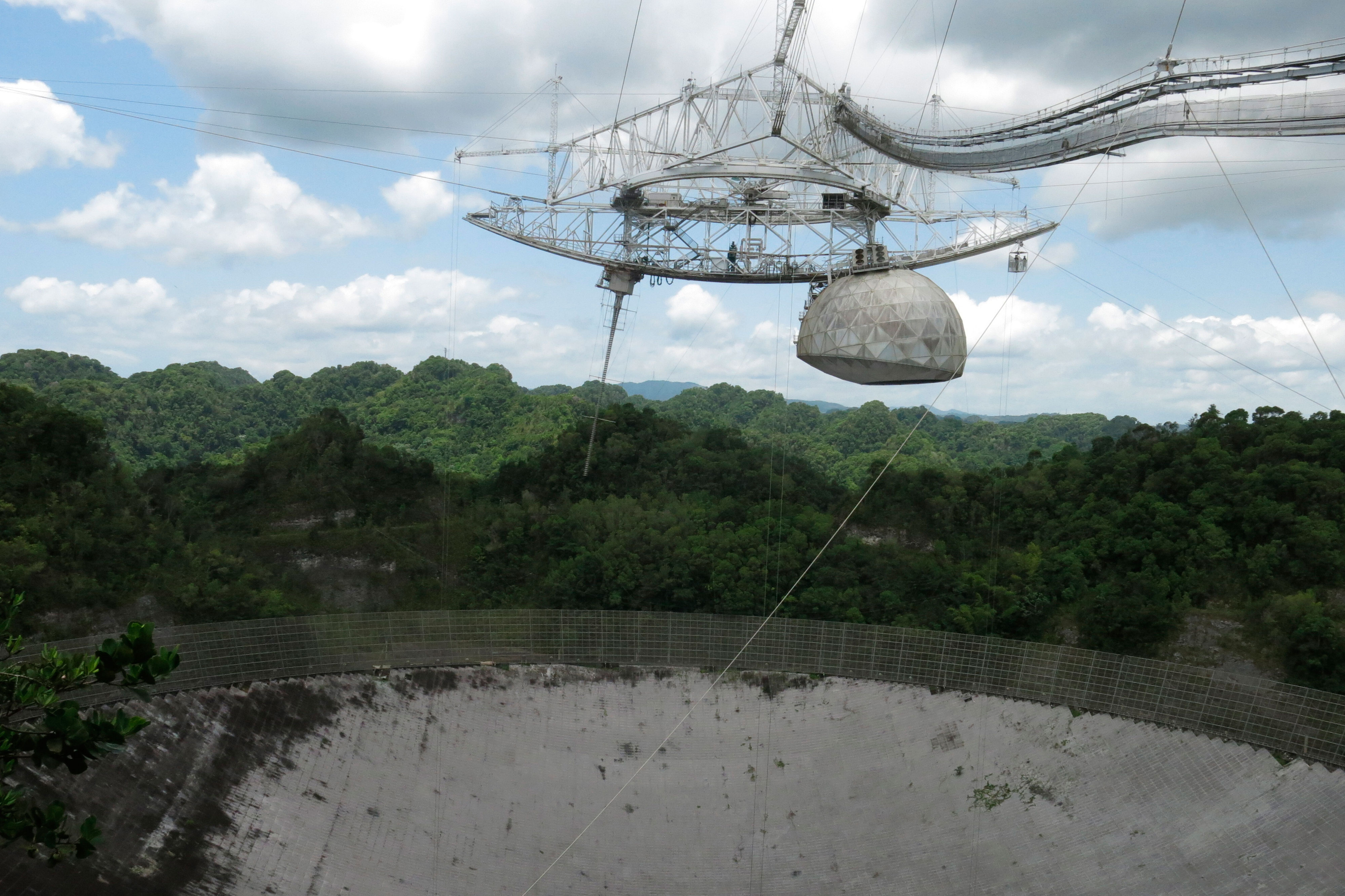 one-of-the-world-s-largest-radio-telescopes-to-close-after-57-years