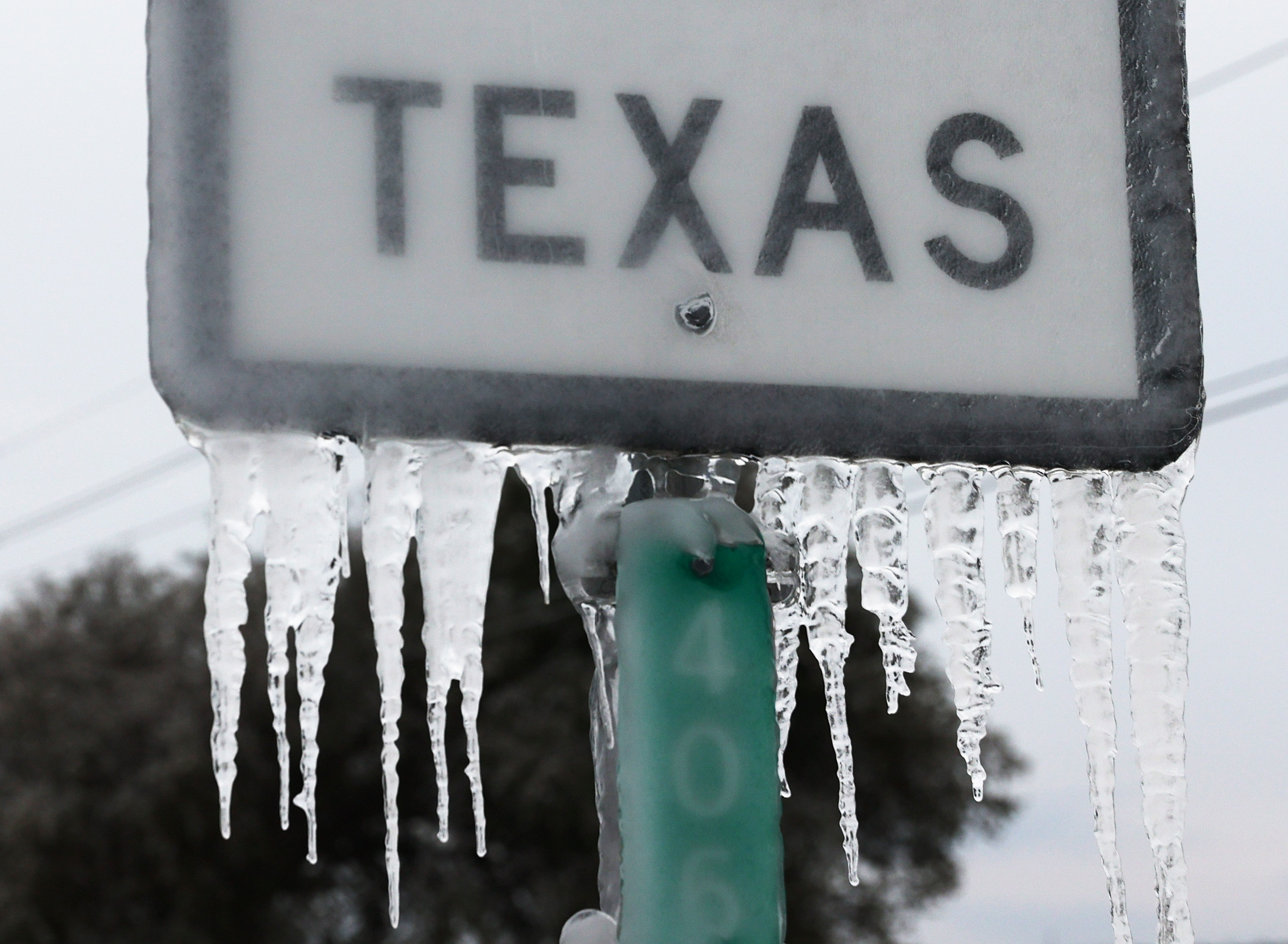 Good Samaritans Help Out Those In Need During Deep Freeze In Texas