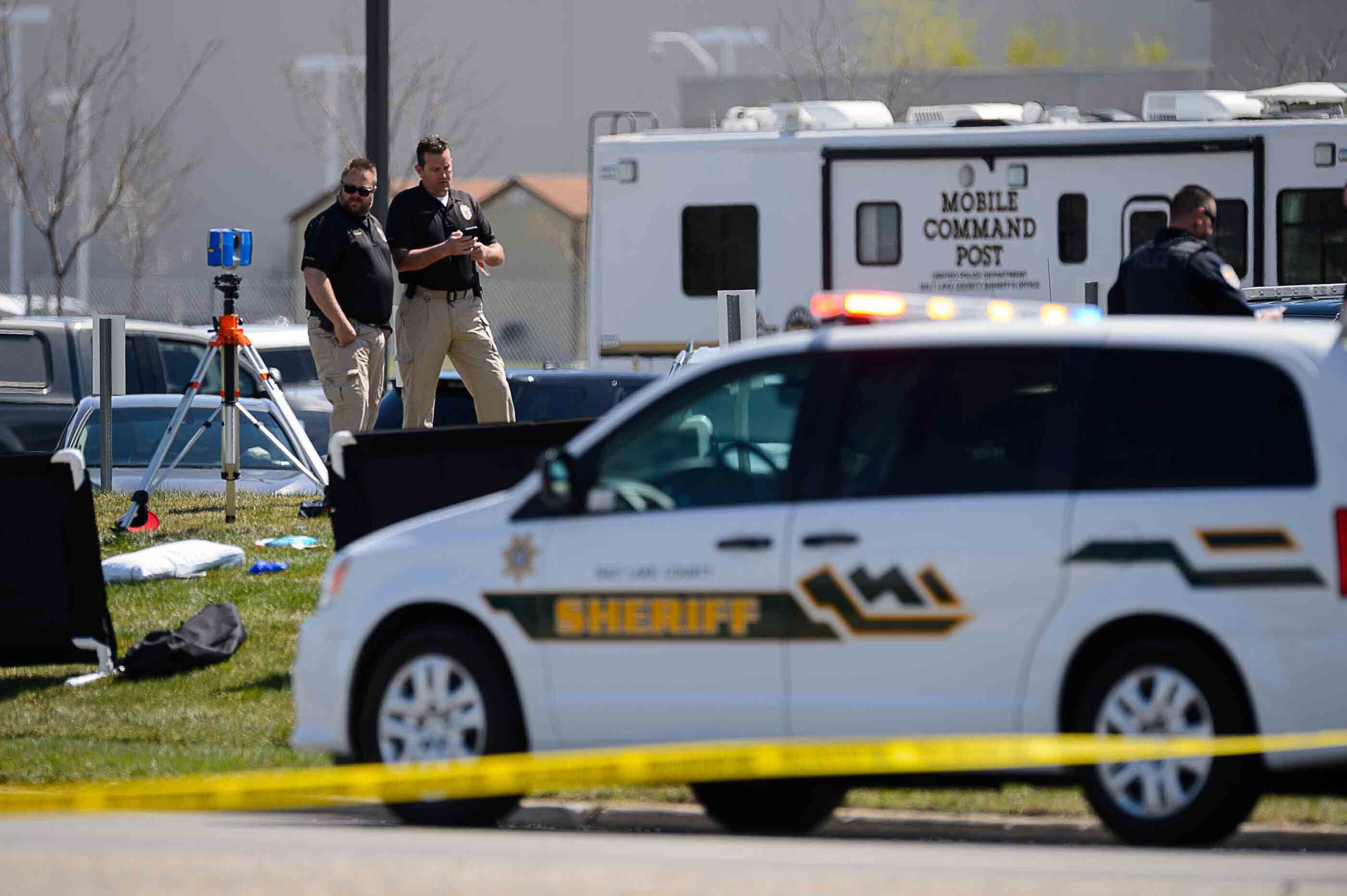 Sheriff's Deputies Wounded After Salt Lake City Standoff | Positive ...
