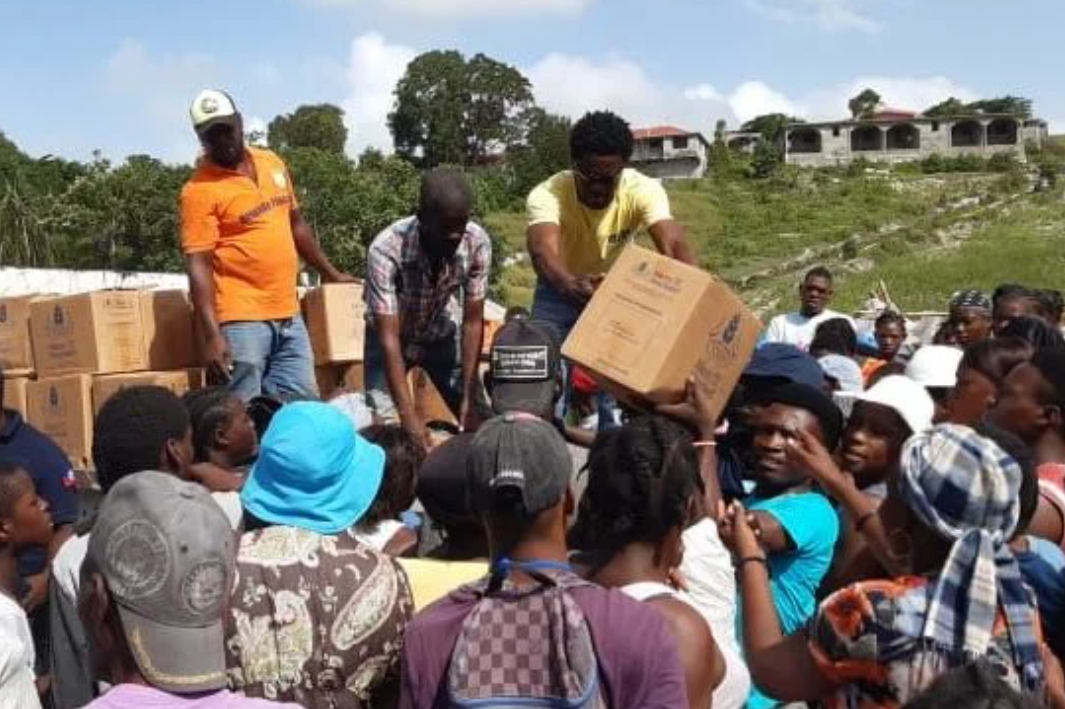 Food distribution in Haiti