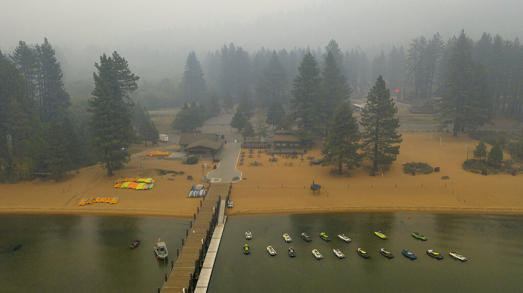 Smoke from the Caldor Fire at Lake Tahoe 