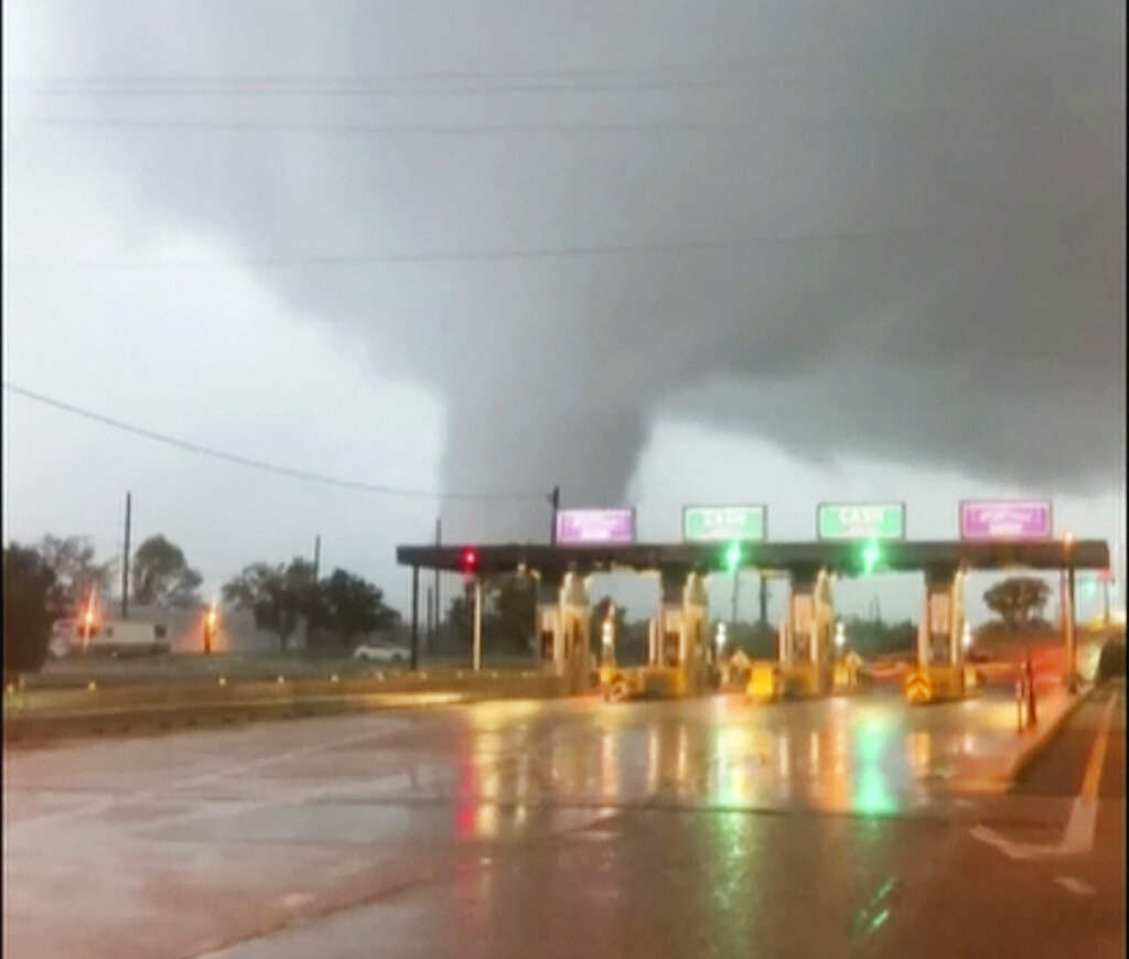 Tornado in Burlington NJ