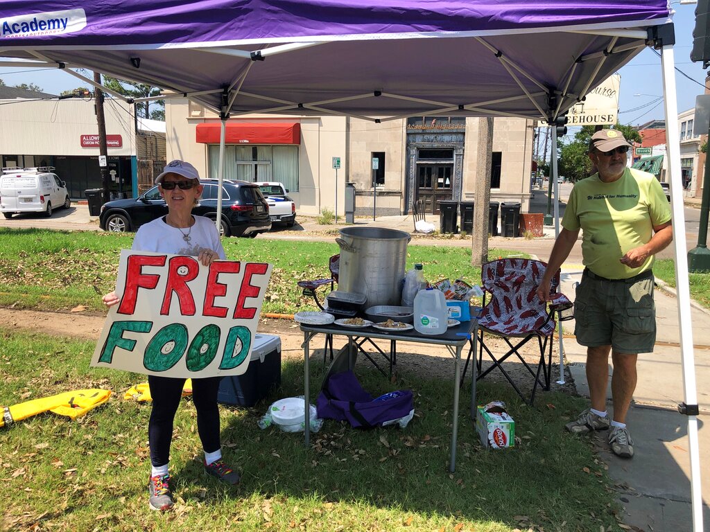 Joyce and Dave Thomas offer free jambalaya 