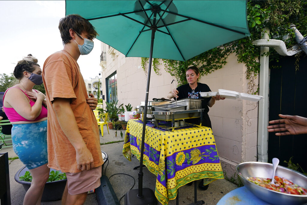 Restaurant offers a free meal after Hurricane Ida 