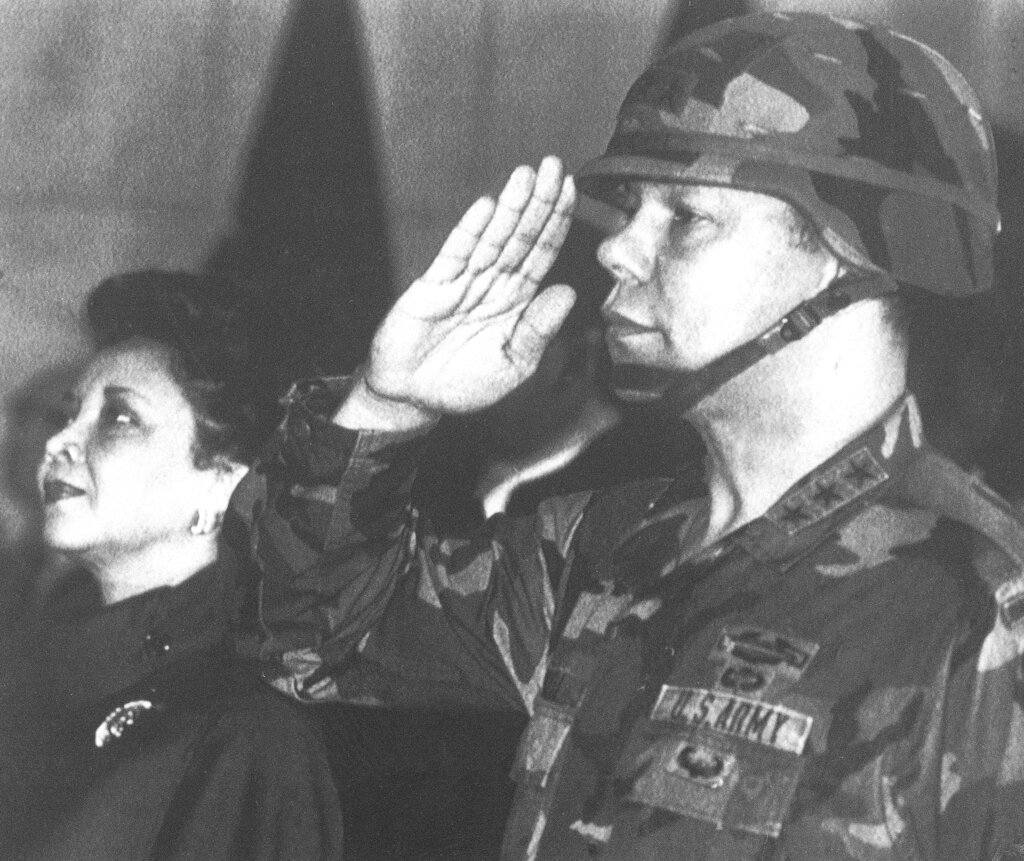 Lt. General Colon Powell from 1986 with wife Alma alongside 