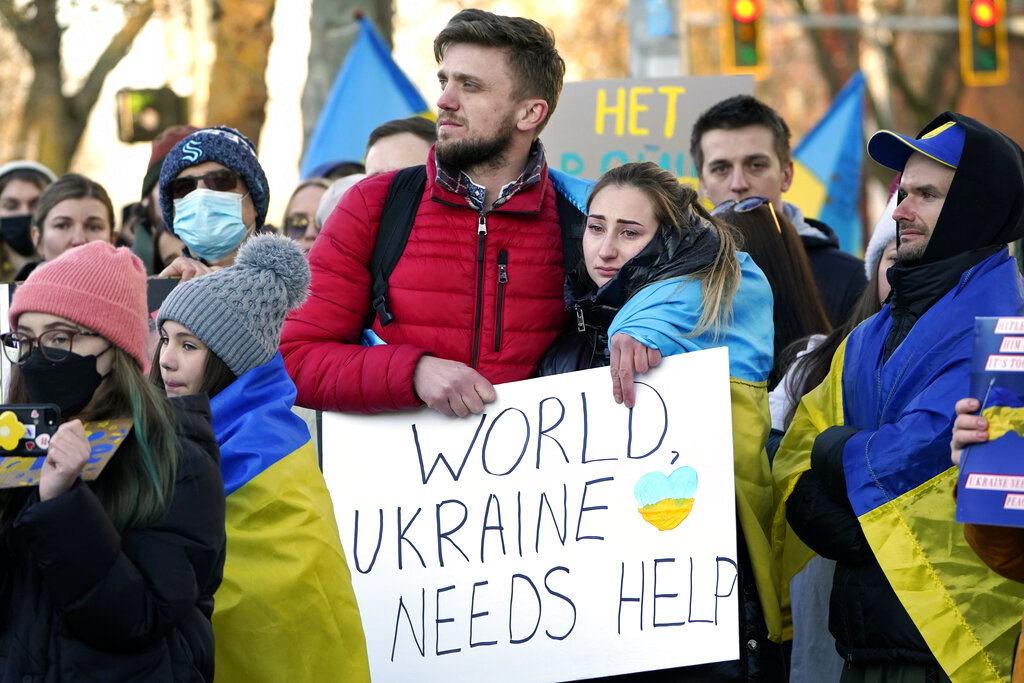 Ukrainians gather at Seattle rally