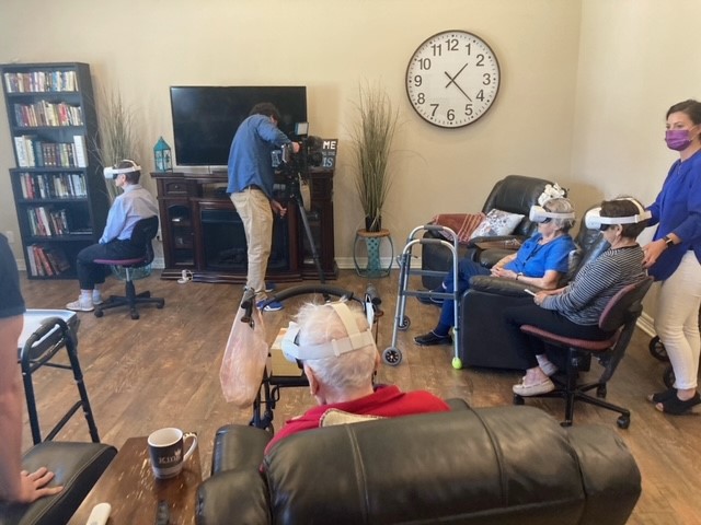 Seniors taking VR 