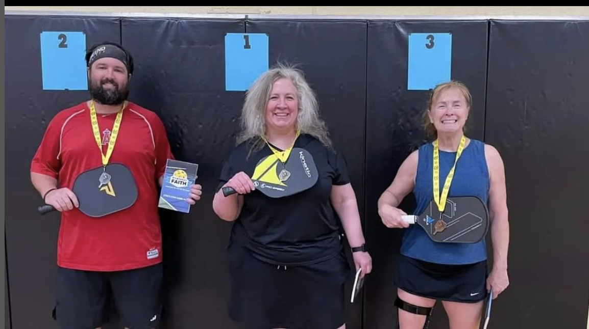Stacy Lynn Harp and other pickleball players