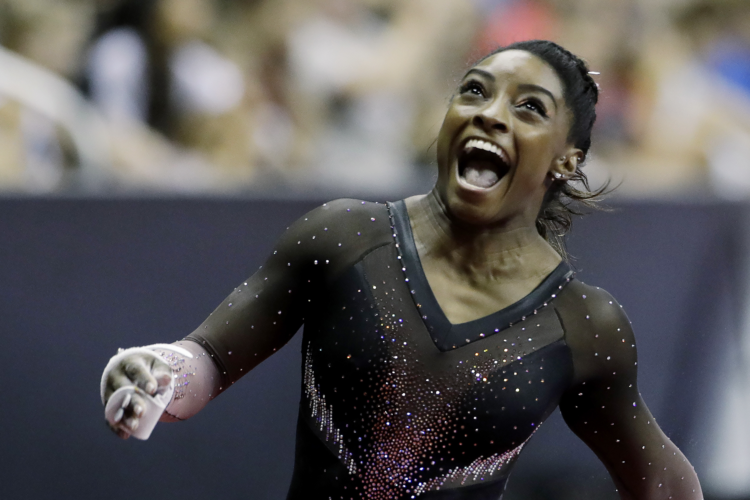 Simone Biles' Love Life: From Gymnast To Wife - dl4xvlk