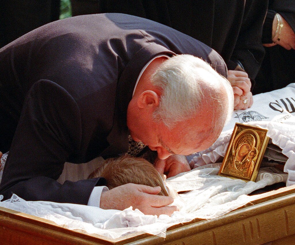 USSR #39 s Last Leader: Gorbachev #39 s Marriage Like His Beliefs Broke The