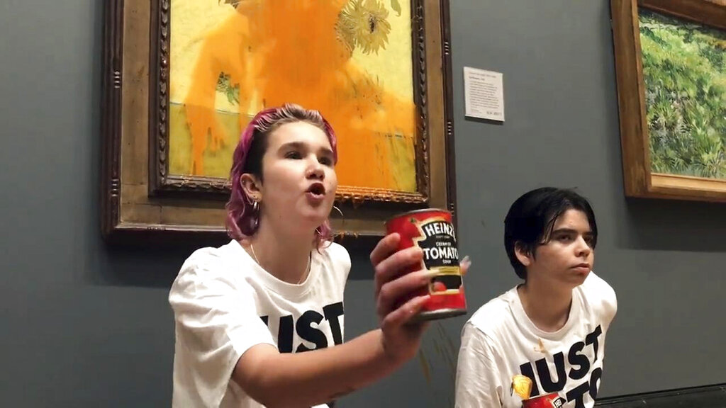 2 protesters who threw soup at Vincent Van Gogh