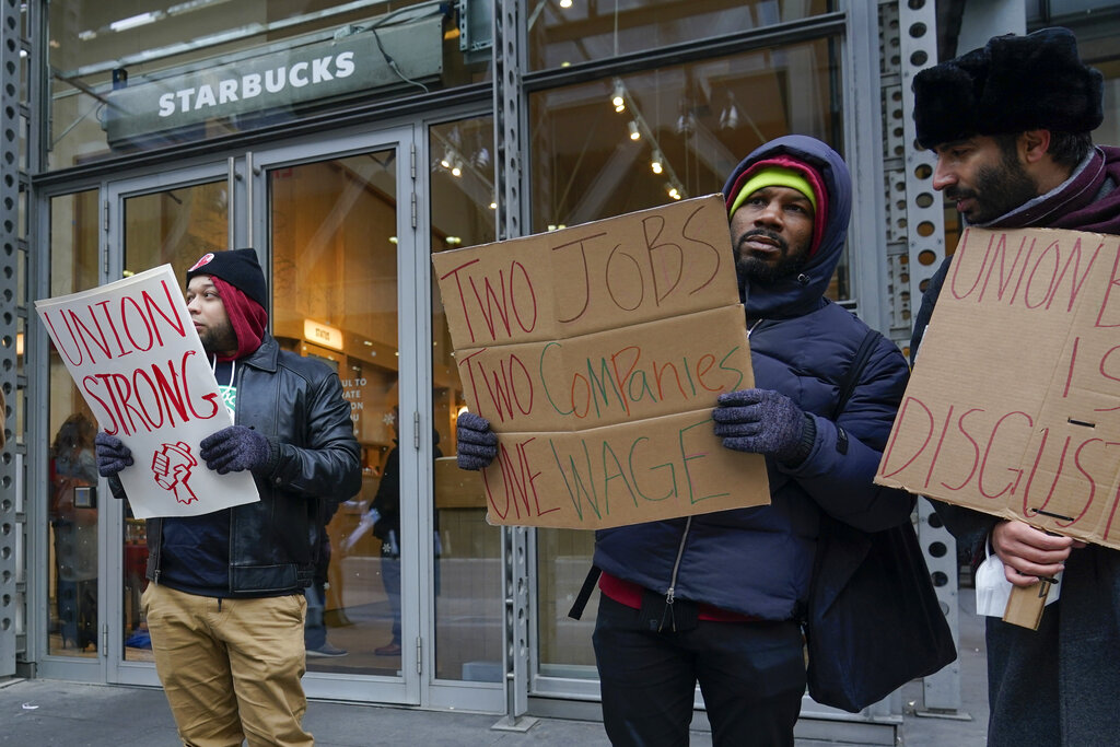 starbucks-strike-at-more-than-100-stores-walkouts-occur-on-starbucks