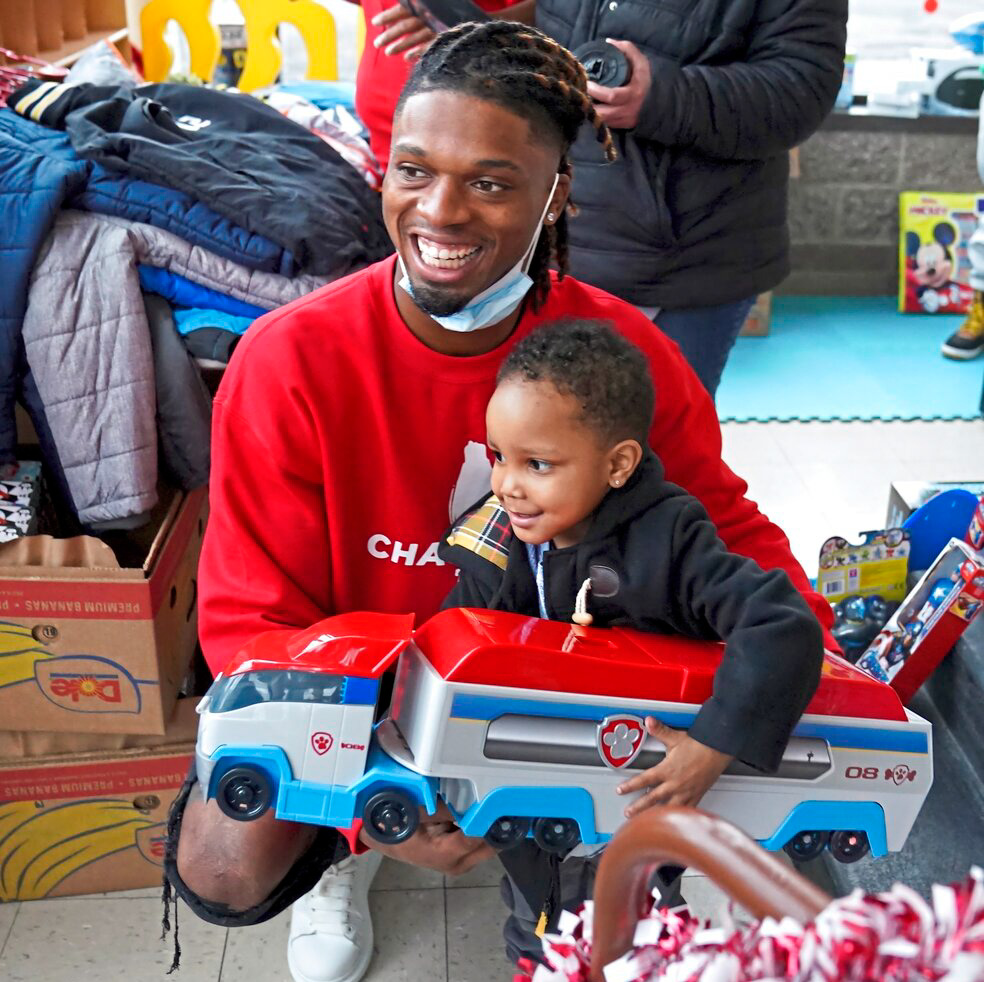 out-of-respect-fans-give-millions-to-damar-hamlin-s-toy-drive-for