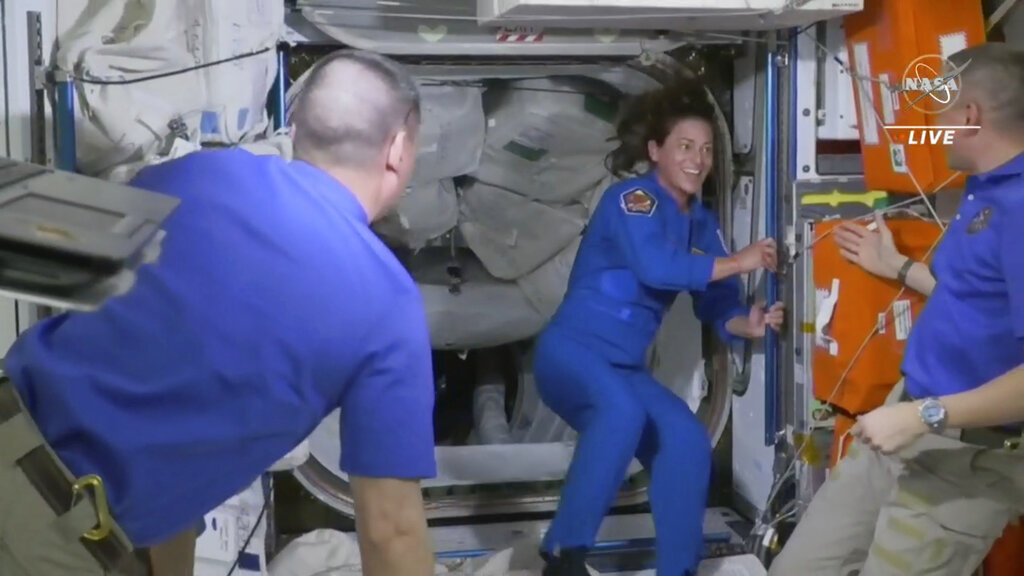 watch-first-native-american-woman-in-space-steps-out-on-nasa