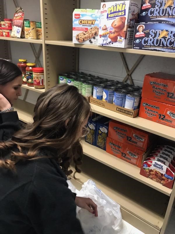 Stocking food pantry